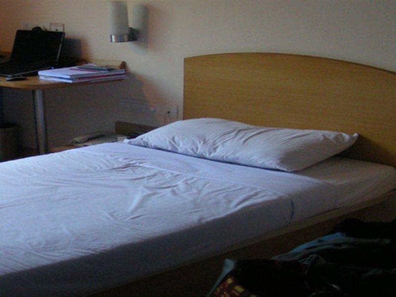 Capital O 6408 Hotel Delhi Heart Yeni Delhi Dış mekan fotoğraf